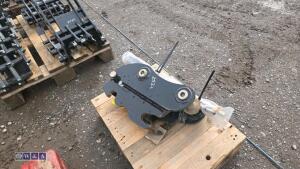 Manual quick hitch to suit Yanmar 3t excavator (38mm pins) (unused) - 4