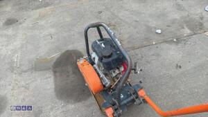 BELLE petrol compaction plate - 5