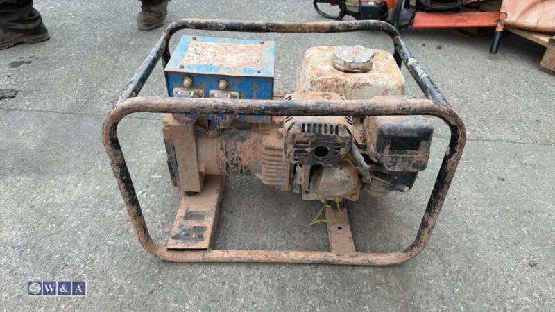 STEPHILL petrol dual volt generator (3383278)