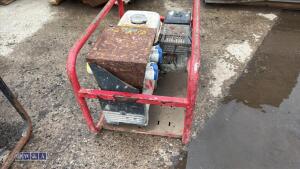 Petrol 2.7kva dual volt generator - 4