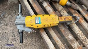 ATLAS COPCO pneumatic breaker - 4
