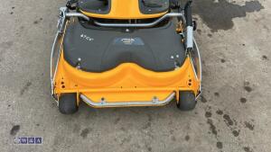 2016 STIGA PARK 120 petrol out front mower c/w Combi 85 quick flip deck (s/n 160429075Z) - 9