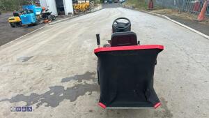 COUNTAX C300H 13.5hp Briggs & Stratton 36'' cut PGC (s/n B8260723) - 4