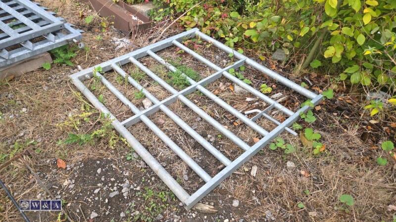 Approximately 4ft metal gate