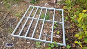 Approximately 4ft metal gate - 2