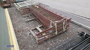 Bow top iron railings - 3