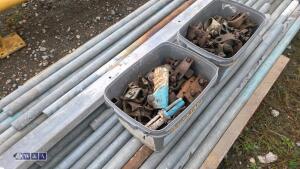 Scaffold clips & poles - 4