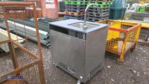 Stainless steel single sink unit