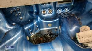 Hot tub - 5