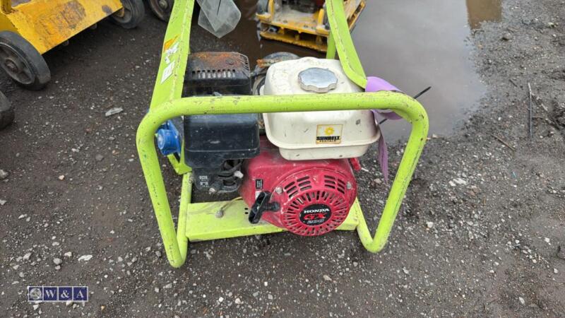 PRAMAC petrol 240v generator