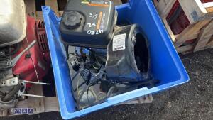 HONDA petrol engine c/w parts - 6