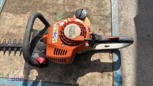 STIHL HS45 petrol hedge trimmer (3484345) - 2