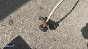 HITACHI petrol strimmer - 5