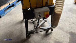 240v planer c/w dust extractor pipe - 3