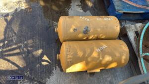 2 x air tanks / pressure vessels - 4
