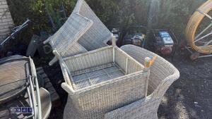 4 x rattan chairs - 3