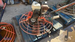 MBW F36 petrol power float - 5
