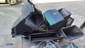 Quantity of mower collection boxes