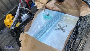 Pallet of ceiling lights - 4