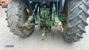 JOHN DEERE 3640 4wd tractor (s/n L03640U545864) - 11