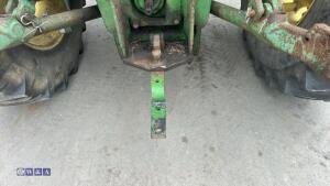 JOHN DEERE 3640 4wd tractor (s/n L03640U545864) - 18