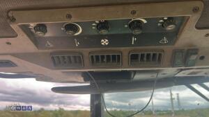 JOHN DEERE 3640 4wd tractor (s/n L03640U545864) - 21