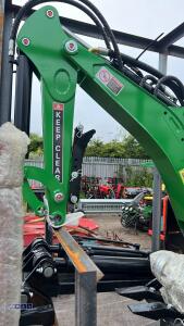 TAIYUE backhoe c/w hydraulic jack legs, bucket, external hydraulic tank & pump (unused) - 6