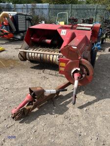 INTERNATIONAL B47 conventional baler (s/n 33483) - 6