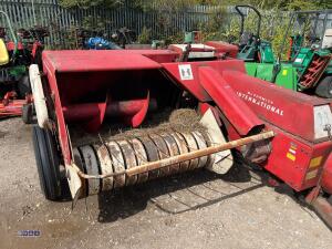 INTERNATIONAL B47 conventional baler (s/n 33483) - 8