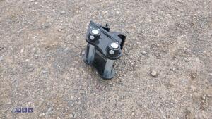 Quick hitch (unused)(25mm pins) - 2