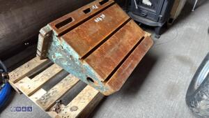 Milling slotted table - 2