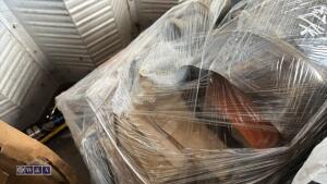 Pallet of truck parts - 3