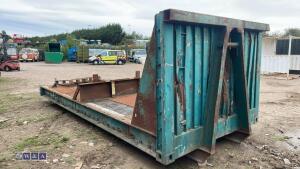 Roll-on roll-off flat body - 3