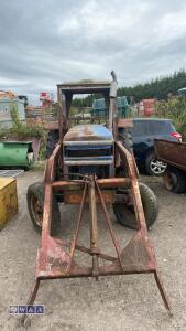 LEYLAND 384 2wd tractor c/w loader (inoperable) - 2