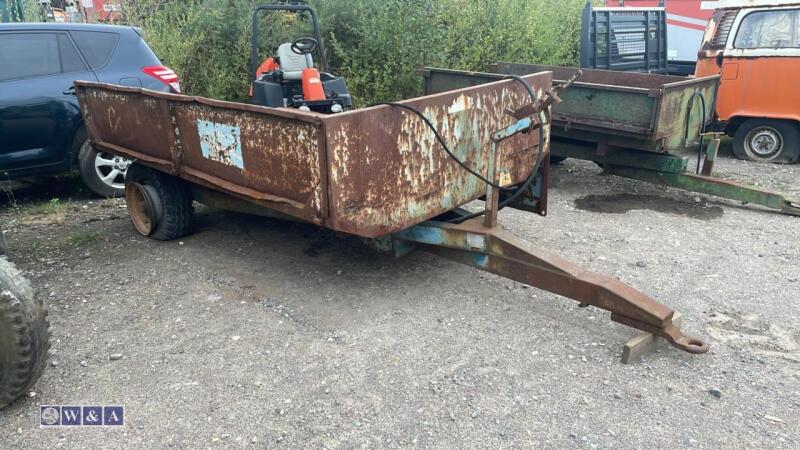 Single axle farm tipping trailer