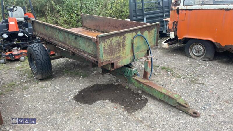 Single axle farm tipping trailer