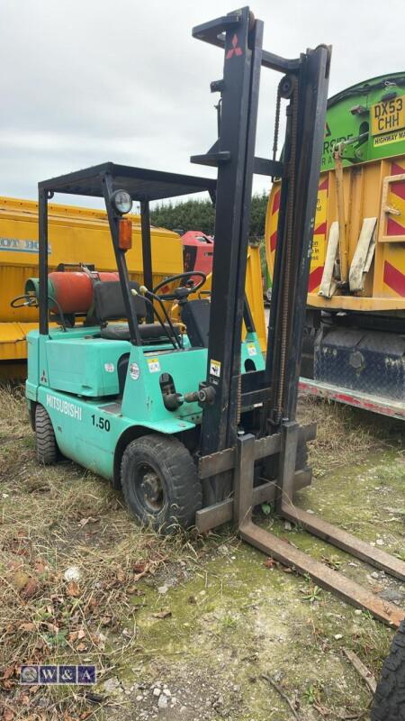 MITSUBISHI 1.5t gas forklift truck with duplex mast (inoperable)