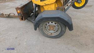 TEREX MBR71 single drum roller with trailer - 9