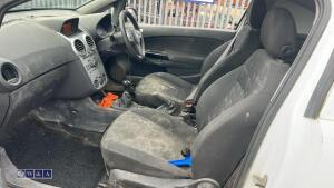 2014 VAUXHALL CORSA CDTI ECOFLEX S/S 5-speed manual diesel van (AF14 XEZ)(V5 & manual in office) - 14