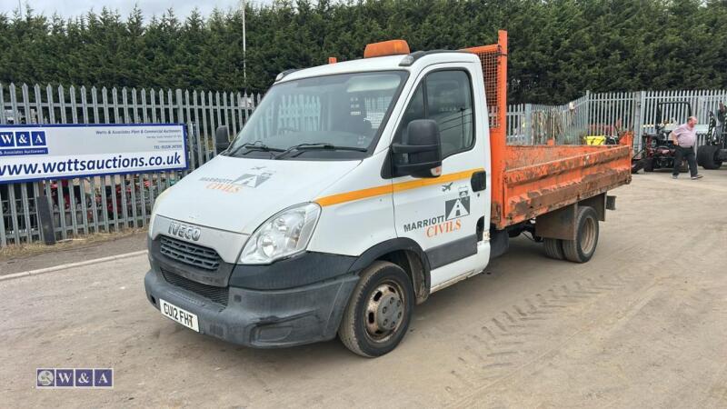 2012 IVECO DAILY 35C13 MWB 5-speed manual tipper (CU12 FHT)(V5 in office)