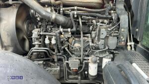 2010 MASSEY FERGUSON 6480 DYNA-6 4wd tractor, front links, front suspension, cab suspension, 4 x spool valves, push out puh, twin assister rams, air seat, a/c (SV10 ELU)(V5 in office) - 14