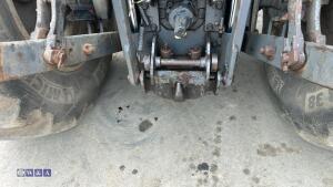 2010 MASSEY FERGUSON 6480 DYNA-6 4wd tractor, front links, front suspension, cab suspension, 4 x spool valves, push out puh, twin assister rams, air seat, a/c (SV10 ELU)(V5 in office) - 17