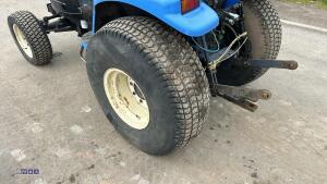 NEW HOLLAND TC27D 4wd hydrostatic compact tractor, spool valve, 3 point linkage, (s/n G03054) - 10