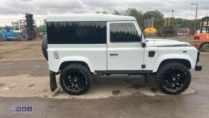 2005 LAND ROVER DEFENDER 90 TD5 5-speed manual diesel (PE05 BJX) with privacy glass & rear fitted seats (MoT 25th August 2027)(V5, MoT & history in office) - 6