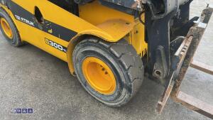 2003 JCB TLT30D diesel driven teletruk (s/n E0892176) - 9