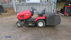MTD RH115 petrol ride on mower c/w collector - 2