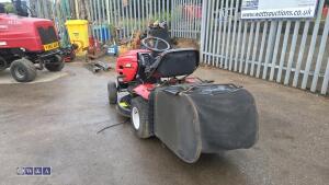 MTD RH115 petrol ride on mower c/w collector - 3