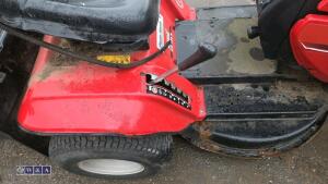 MTD RH115 petrol ride on mower c/w collector - 15