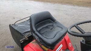 MTD RH115 petrol ride on mower c/w collector - 18