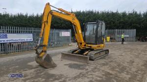 2001 JCB 805 rubber tracked excavator (s/n E0802667) with bucket, blade & piped